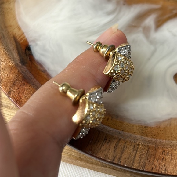 🖤14K gold post “X” design earrings - Picture 4 of 17